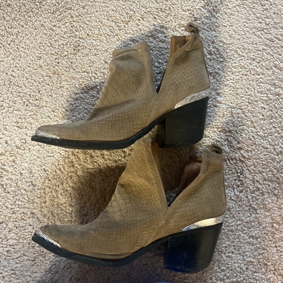 Jeffrey Campbell hunt the plains booties - Picture 3 of 4